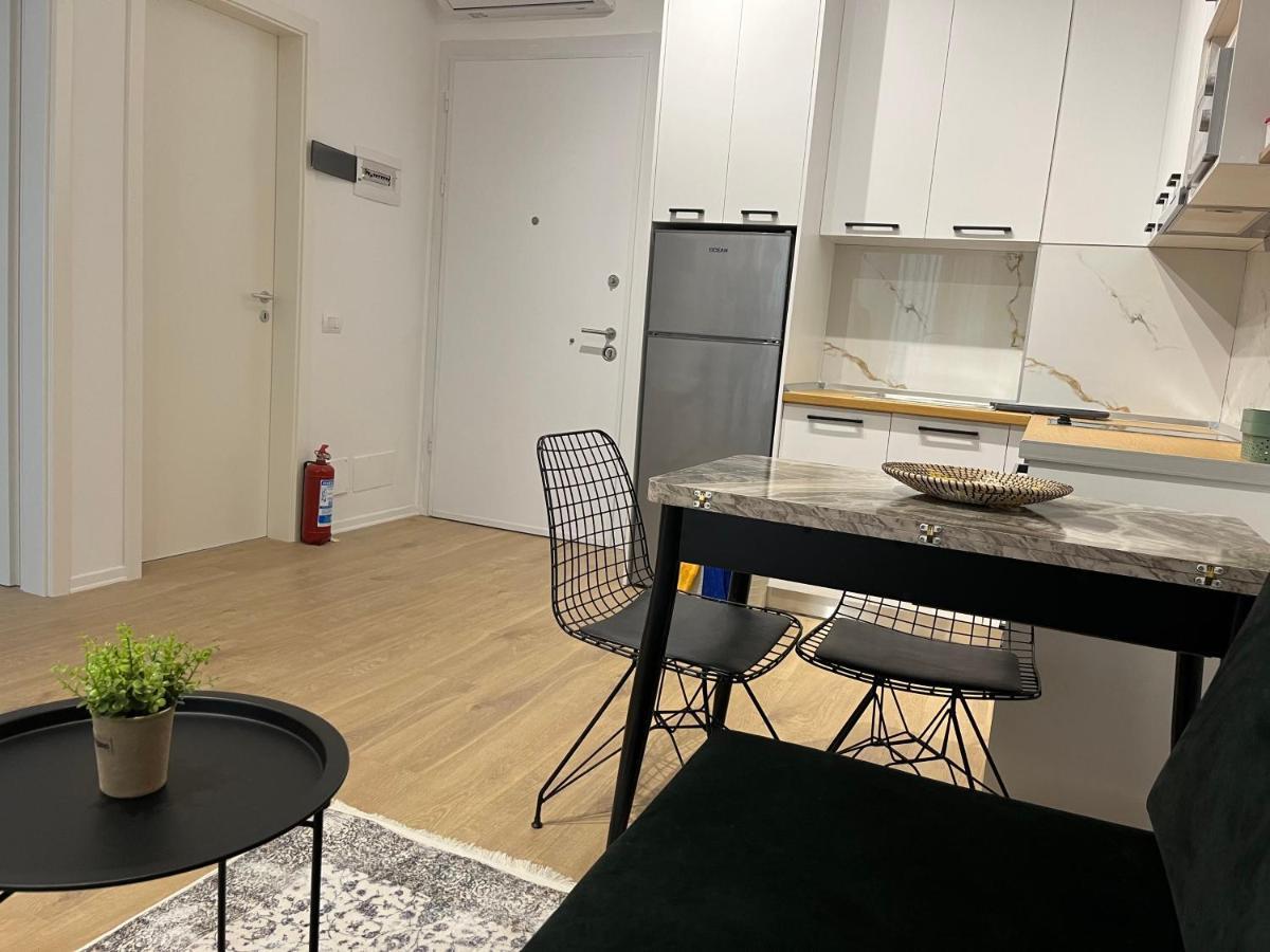 Comfy Nest Apartment- Free Parking Tirana Zewnętrze zdjęcie